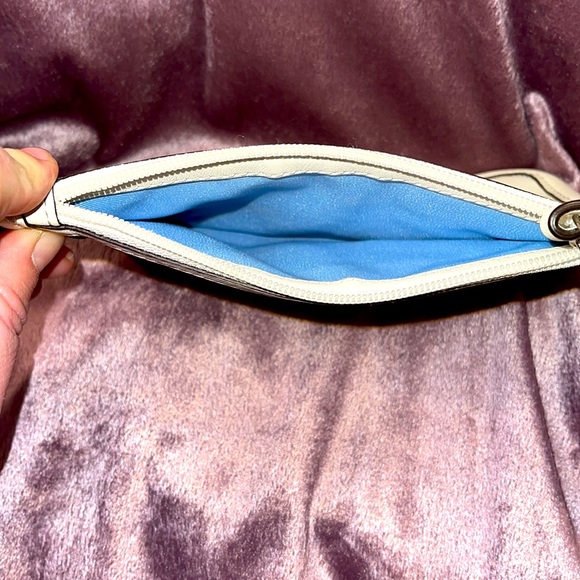 Coach Hadley White Lambskin Leather Duffel Bag removable strap & wristlet NWOT - Picture 9 of 11